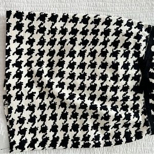 Kate Spade Houndstooth skirt size 6